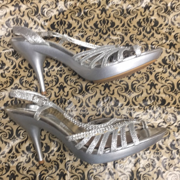 Wild Rose Silver Glitter Rhinestone High Heels 11 - Picture 6 of 12